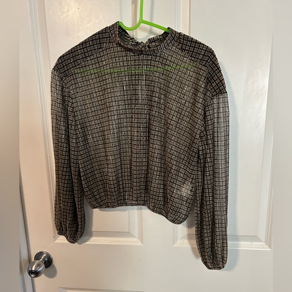 Zara medium top back tie, elastic waist metallic top - Picture 2 of 8